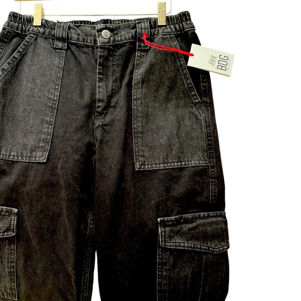 BDG Urban Outfitters black denim skate fit utility cargo jeans 30W NEW NWT - Picture 4 of 5